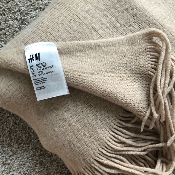 Scarves Bundle - Picture 2 of 5